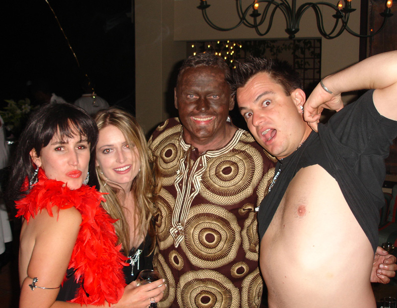 kerry30_girls_leonblack_justnipple